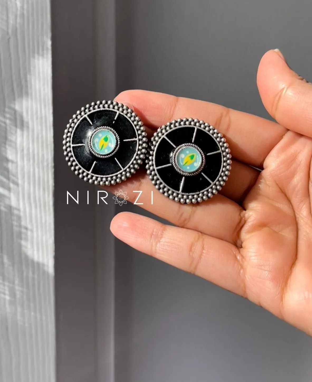 Beena - Stud Earrings