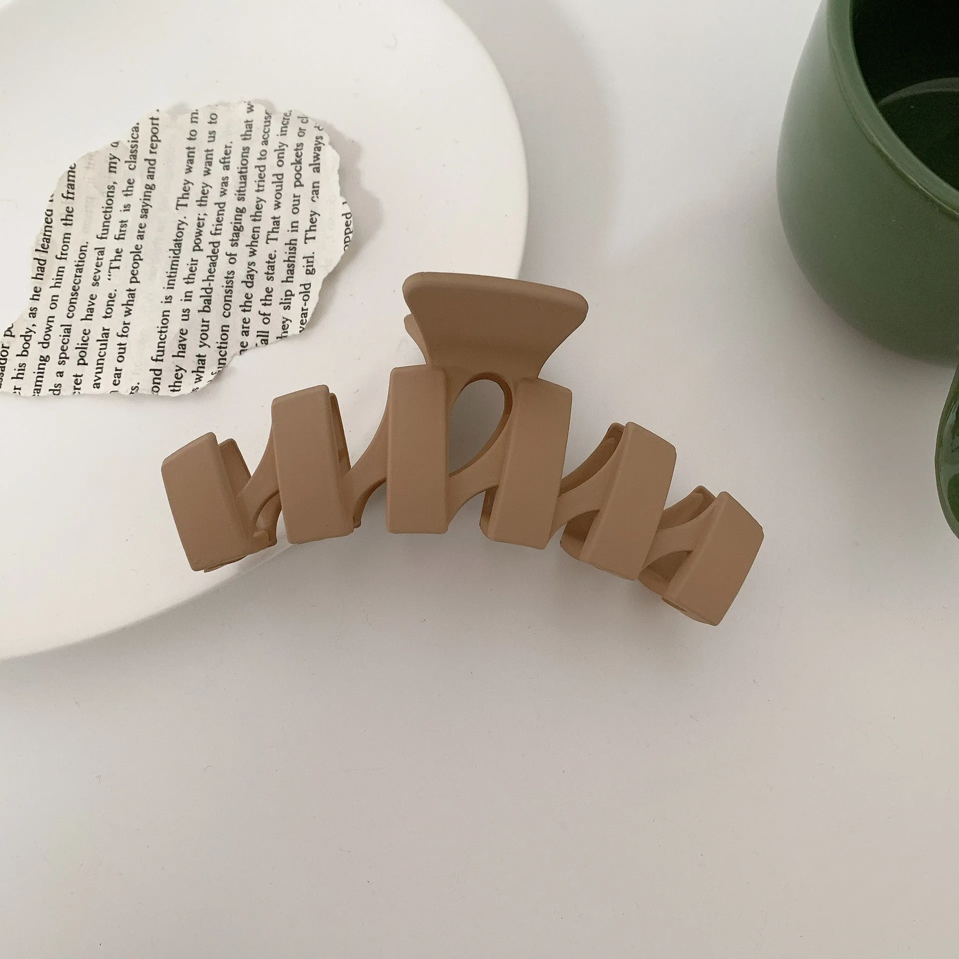 Large Shark Hair Claw Clip Summer Vintage Ponytail Shark Clip Hair Crab Barrette Hair Accessories for Women Girls