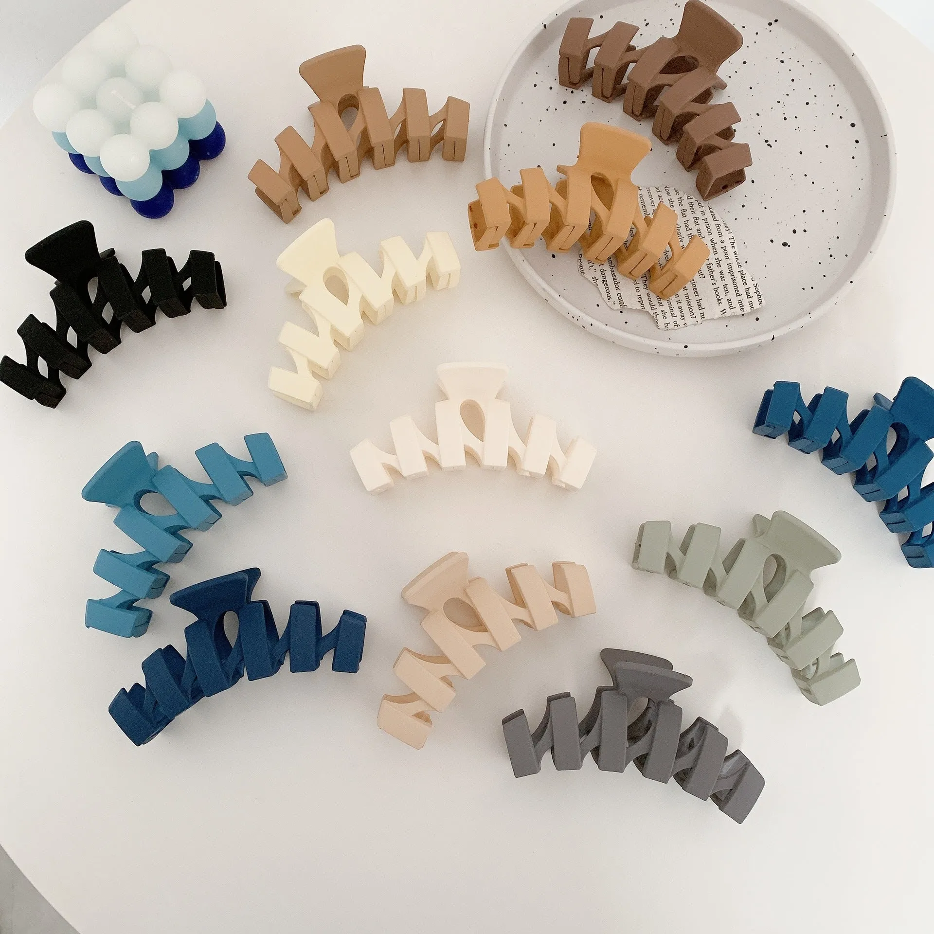 Large Shark Hair Claw Clip Summer Vintage Ponytail Shark Clip Hair Crab Barrette Hair Accessories for Women Girls