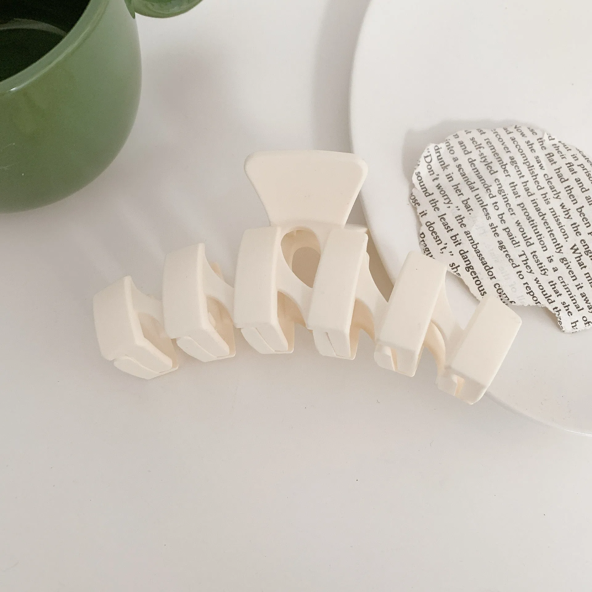 Large Shark Hair Claw Clip Summer Vintage Ponytail Shark Clip Hair Crab Barrette Hair Accessories for Women Girls