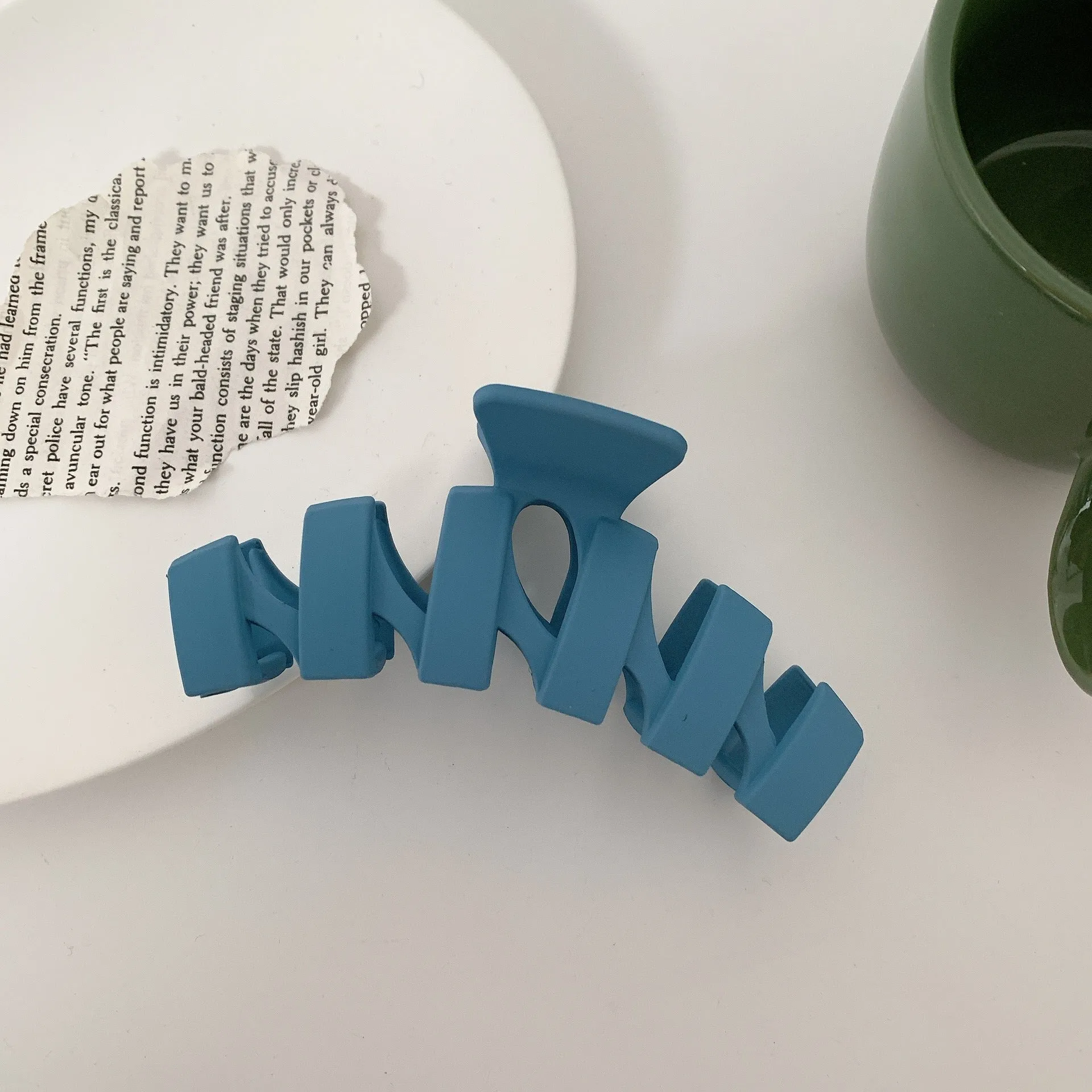 Large Shark Hair Claw Clip Summer Vintage Ponytail Shark Clip Hair Crab Barrette Hair Accessories for Women Girls