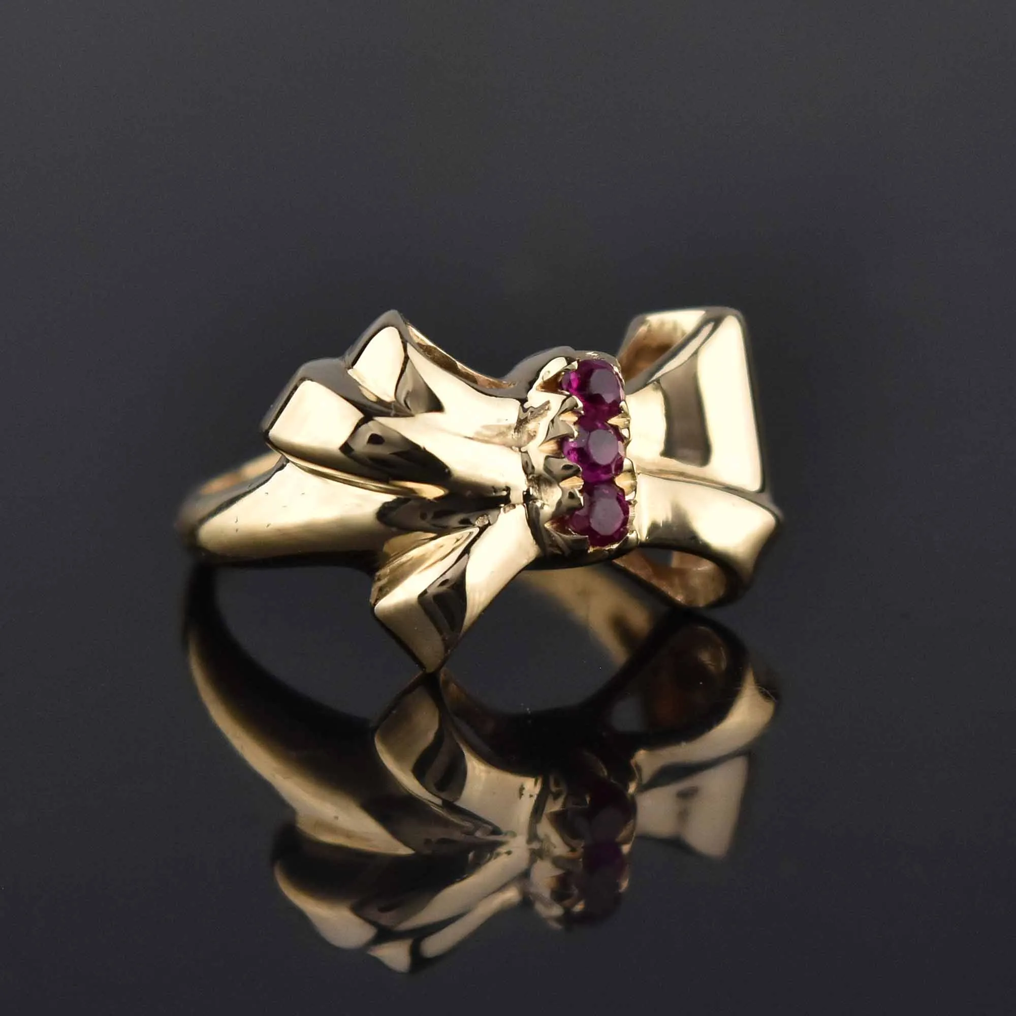 Vintage 10K Gold Ruby Gemstone Ribbon Bow Ring